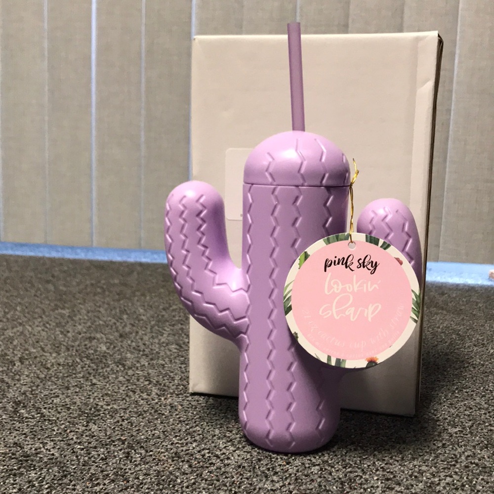 NWT Lavender Pink Sky Cactus Sipper Cup